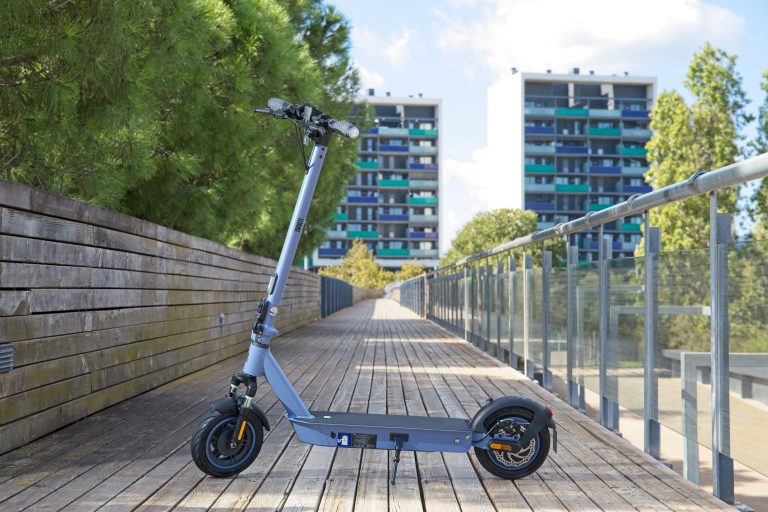 cuantas personas pueden ir en un patinete eléctrico